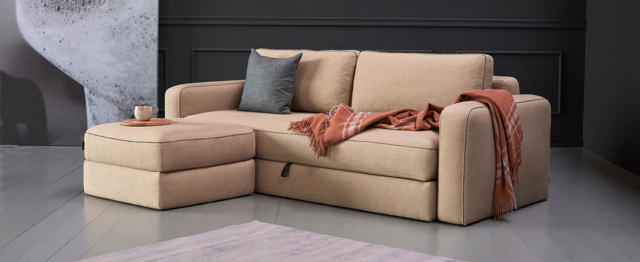 ILB 402 Ottoman