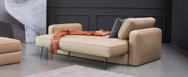 ILB 402 Ottoman