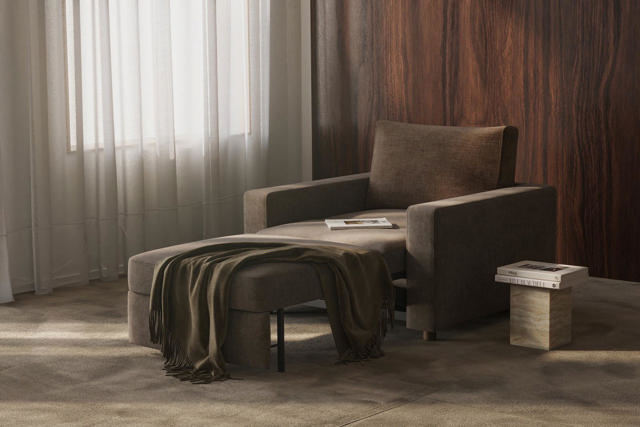 Neah Chair with Standard Arms