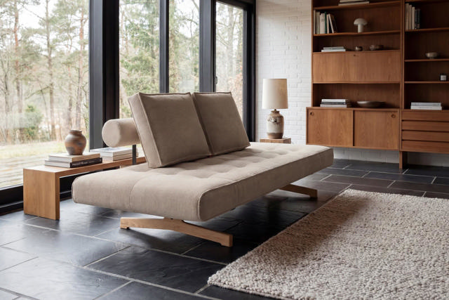 Ghia Wood Daybed