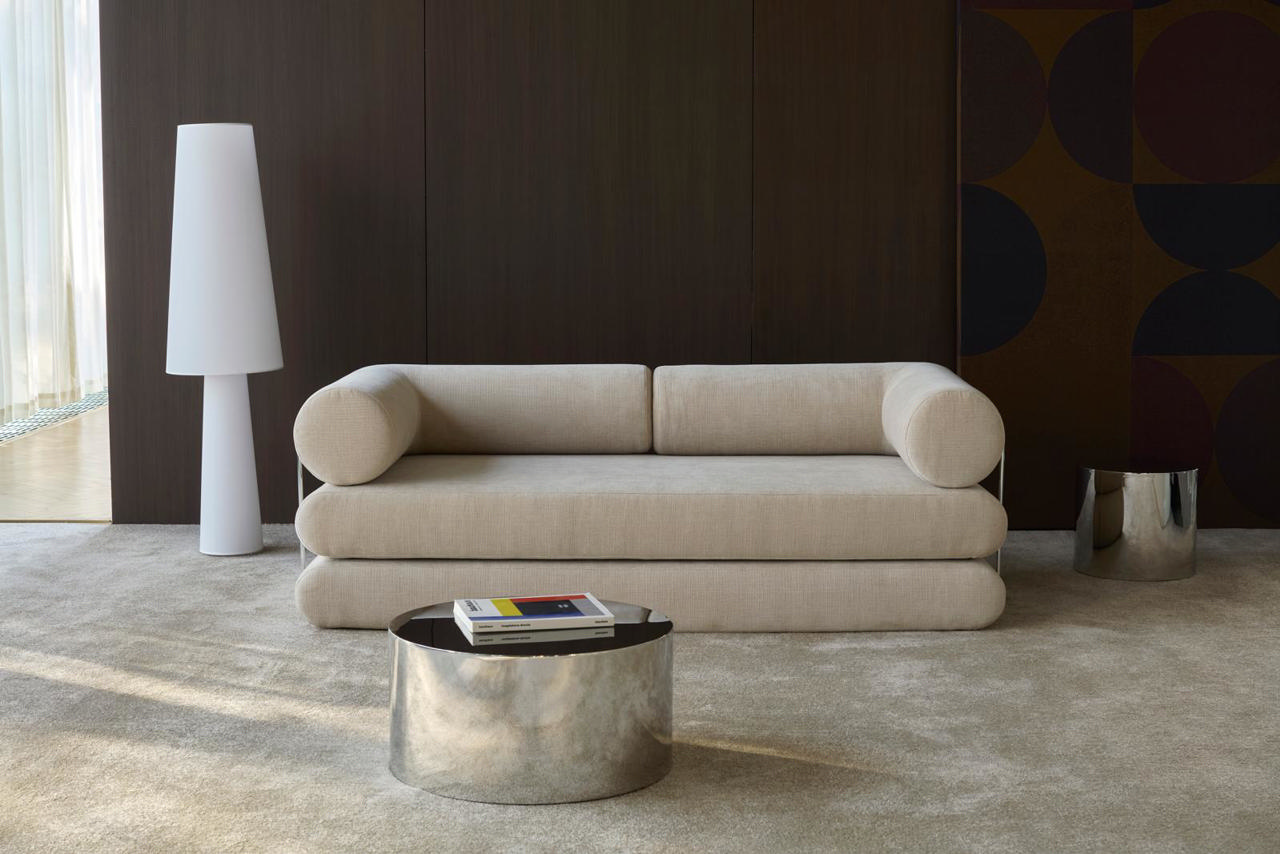 Circlus Daybed With L-Shaped Arms